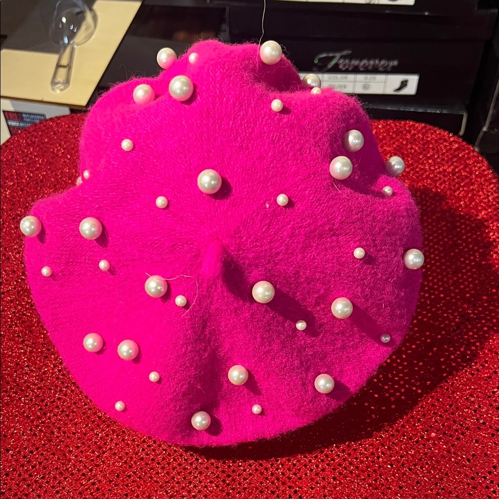 Pink Pearl-Embellished Beret